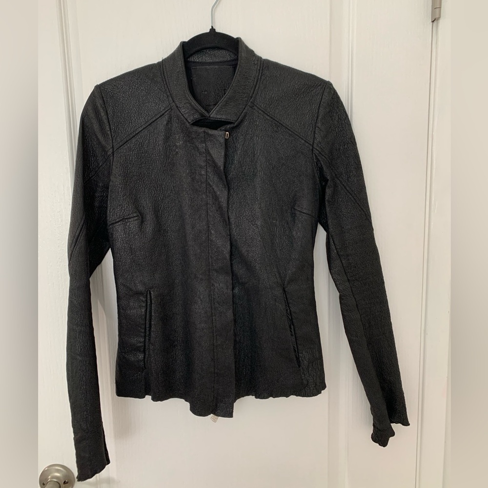 10sei00tto 100% leather jacket in great condition